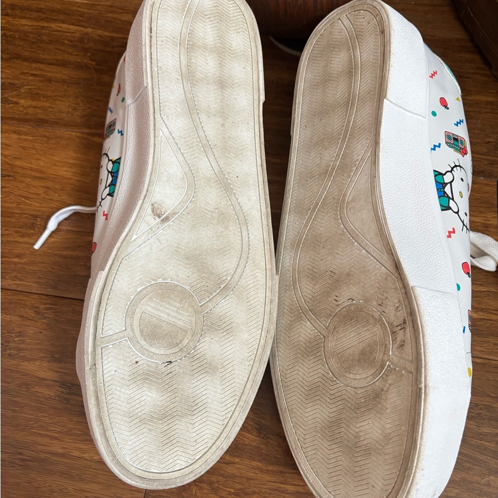 Hello Kitty Sneakers Y2K retro vibe - Picture 4 of 7